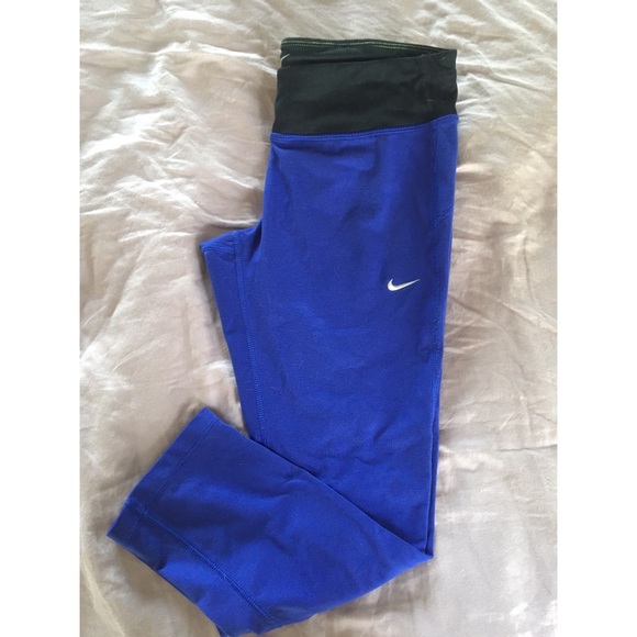 SOLD! Nike Cropped 3/4 Running Leggings - Picture 1 of 4